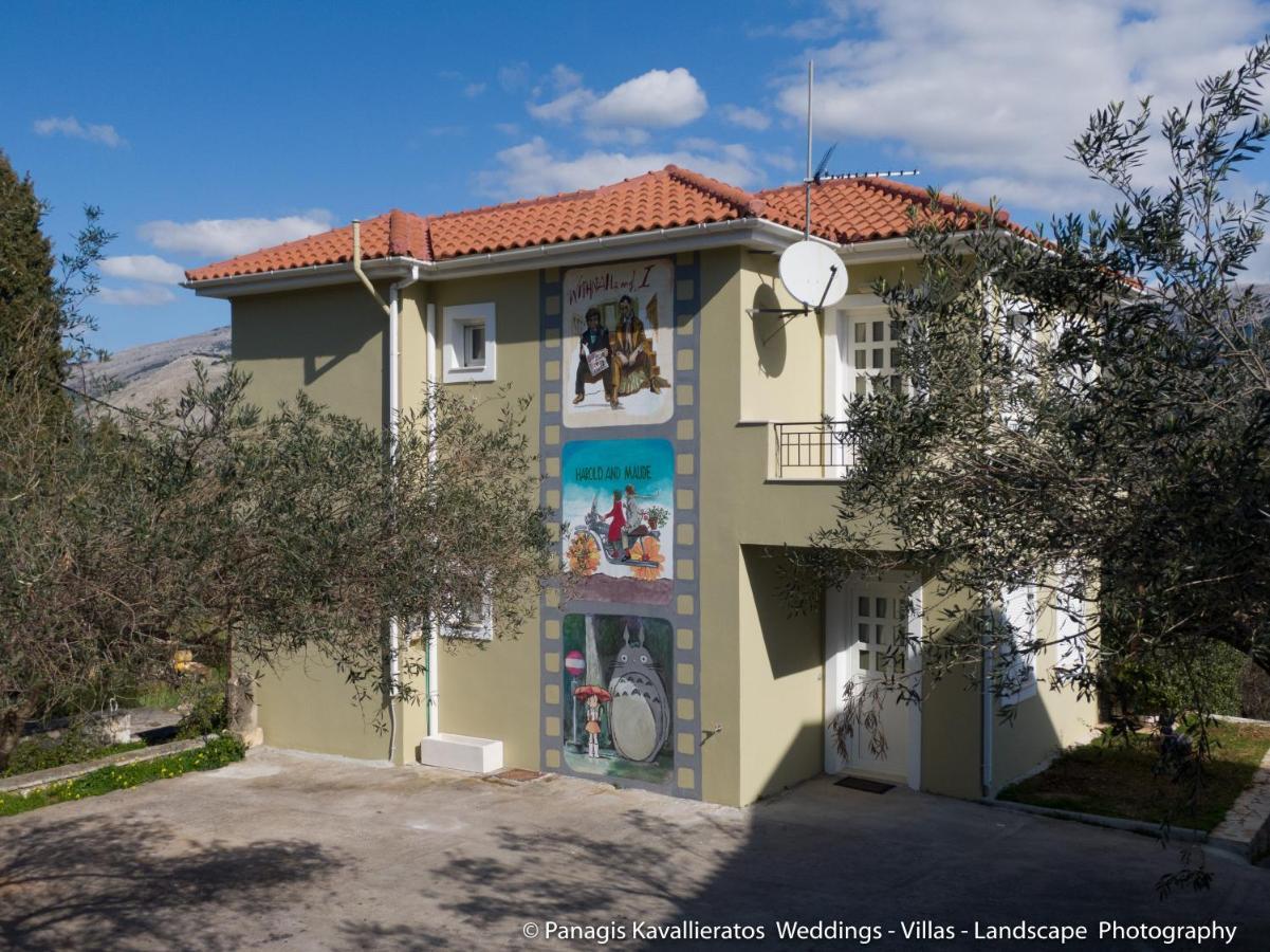 فيلا Cinema Themed House In Argostoli المظهر الخارجي الصورة